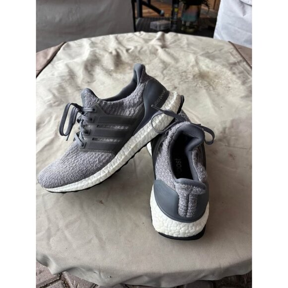 Adidas Ultra Boosts Light Grey Runners Sneakers - Picture 1 of 6